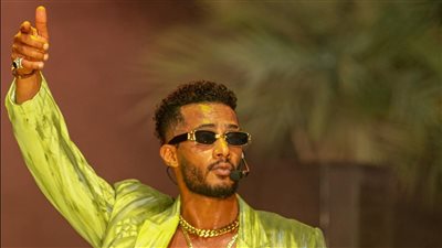 محمد رمضان يشارك جمهوره بصور من حفله بالساحل الشمالي