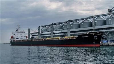 سفينة محملة بالقمح تغادر أوكرانيا إلى اليمن.. تفاصيل