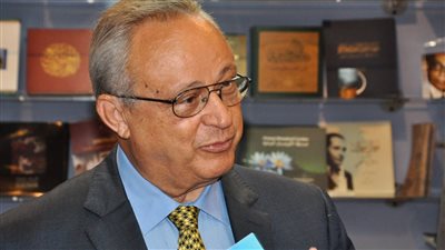 مدير مكتبة الإسكندرية يتفقد مركز توثيق التراث الحضاري والطبيعي بالقرية الذكية