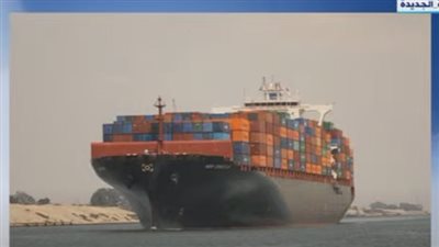 بعد نجاح تعويم ناقلة الوقود.. تصريح هام لـ رئيس هيئة قناة السويس