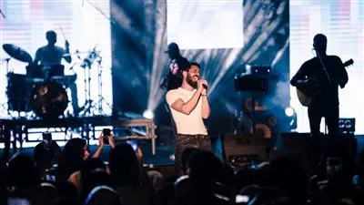 الجمهور المصري كامل العدد في حفل عزيز مرقة بمسرح الزمالك (صور)