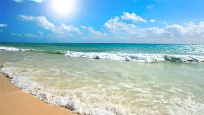 الأرصاد: يمكن الاستمتاع بشواطىء البحر حتى هذا الموعد (فيديو)