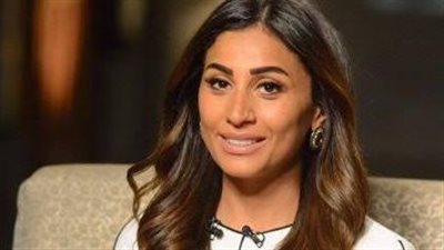 حكاية دينا الشربيني مع الترند (صور)