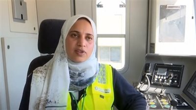 سائقة بمترو الأنفاق: 