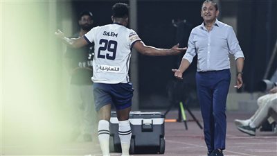 هل يستبعد من مواجهة الزمالك؟.. مشادة قوية بين سالم الدوسري ودياز في مباراة الهلال والفتح 