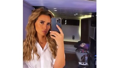 بإطلالة جريئة.. إيمان العاصي تستعرض جمالها في أحدث ظهور لها