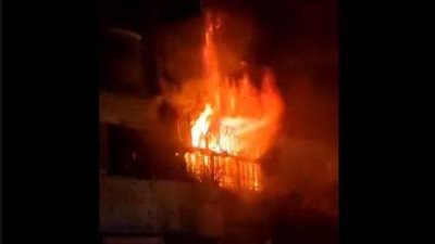 الحماية المدنية تسيطر على حريق محل أجهزة كمبيوتر في الدقهلية