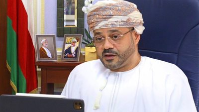 وزير الخارجية العمانى يصل القاهرة للمشاركة فى اجتماعات الجامعة العربية