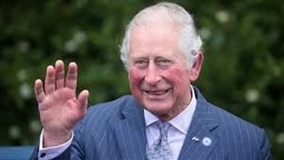 من هو خليفة الملكة إليزابيت الثانية لحكم بريطانيا؟