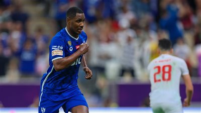 بطريقة رائعة.. إيجالو يضرب الزمالك بالهدف الأول ويتقدم للهلال 