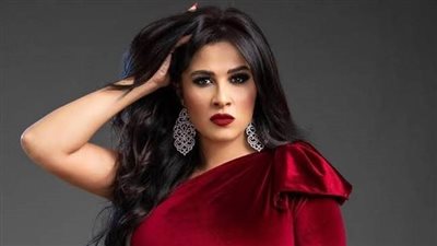 بعد تصدرها التريند.. أزمات في حياة ياسمين عبد العزيز