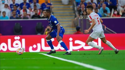 الهلال السعودي يهزم الزمالك بركلات الجزاء ويتوج بطلًا لكأس سوبر لوسيل