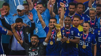 الشهراني يوجه رسالة خاصة إلى جماهير الهلال السعودي بعد التتويج بكأس لوسيل