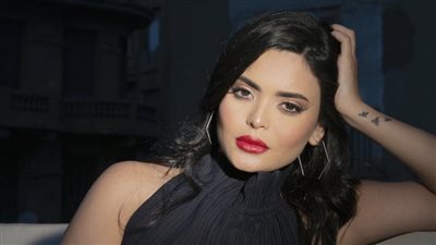 أسماء جلال تنضم لأبطال مسلسل 