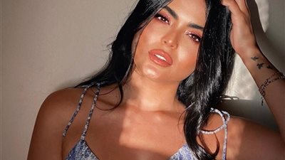 أسماء جلال توجه رسالة حب لجمهورها وتتصدر جوجل 