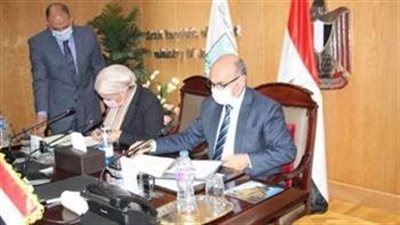 وزيرا العدل والبيئة: الرئيس يدعم كل المشروعات والمبادرات لمواجهة آثار تغير المناخ