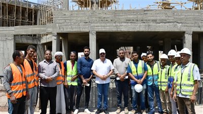 محافظ أسوان يتفقد مشروع إنشاء مكتبة مصر العامة (صور)