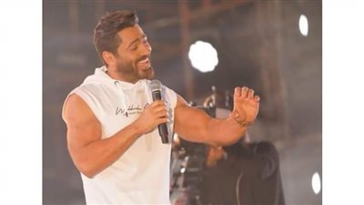 خالد عليش يطلب العمل مع تامر حسني.. وهكذا رد الأخير عليه 