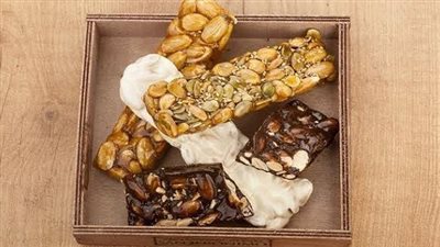 طريقة عمل السمسمية والفولية والحمصية في المنزل بأقل التكاليف