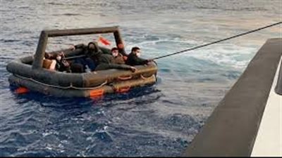 مقتل 6 مهاجرين غير شرعيين طردتهم اليونان إلى المياه التركية
