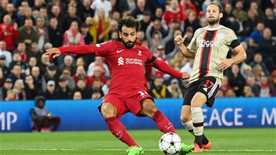 محمد صلاح يسجل هدفا عالميا في شباك أياكس بدوري أبطال أوروبا (فيديو)