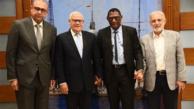 محافظ بورسعيد يستقبل سفير جمهورية سيراليون