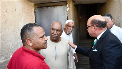 محافظ أسوان يتدخل للصلح بين أسرتين بالمحمودية (صور)