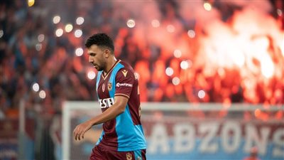 بأقدام تريزيجيه.. طرابزون سبور يفوز على النجم الأحمر بثنائية في الدوري الأوروبي