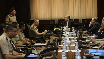 وزير الكهرباء ومدير إدارة الإشارة بالقوات المسلحة يبحثان سبل الاستفادة من الشبكة الوطنية الموحدة للطوارئ والسلامة العامة