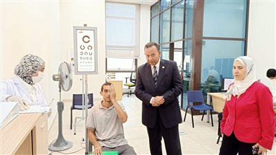 الكشف الطبي على الطلاب للالتحاق بجامعة المنصورة الجديدة
