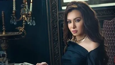 بعد تصدرها للتريند.. إطلالات جريئة لمريهان حسين