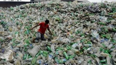 أستاذ اقتصاد: مخلفات مصر السنوية تقدر بـ 26 مليون طن (فيديو)