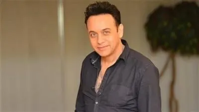 وصول مصطفى قمر العرض الخاص لفيلم 'الحب بتفاصيله'