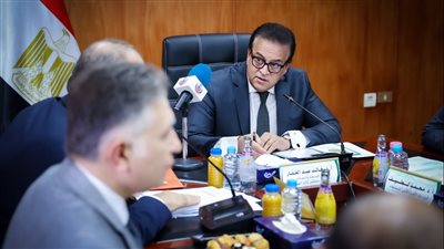 وزير الصحة: إنشاء معاهد جديدة لـ «الأسنان والكلى وصحة المرأة والطفل»