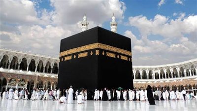 السماسرة يبيعون الوهم لراغبي العمرة.. منع عدد من المسافرين لهذا السبب