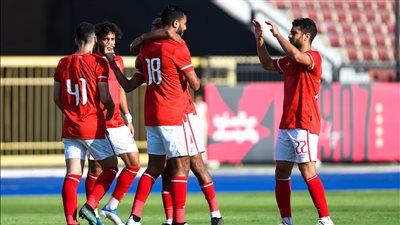 لن يبقي مع الأهلي.. قرار برحيل نجم الأحمر في الميركاتو الصيفي