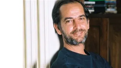 عاجل.. وصول جثمان هشام سليم إلى مسجد الشرطة استعدادًا لأداء صلاة الجنازة عليه