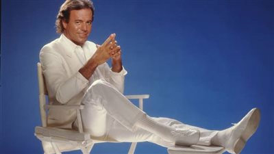 ما لا تعرفه عن الأسطورة خوليو إجلسياس في ذكرى ميلاده