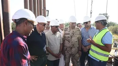 في ثانى أيام زيارته لواحة سيوة.. وزير الري يتفقد أعمال التطوير الجارية