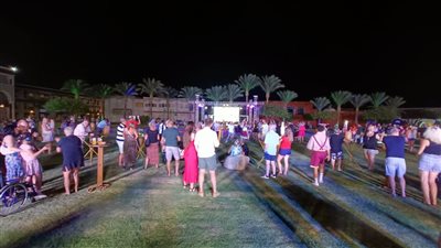 فنادق الغردقة تحتفل بالعيد الوطني الألماني بمشاركة المئات من السياح (صور)