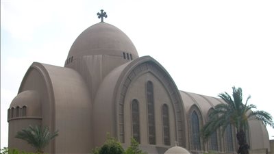 مطران الكنيسة المارونية.. لبنان بلد مهد ثقافة عريقة