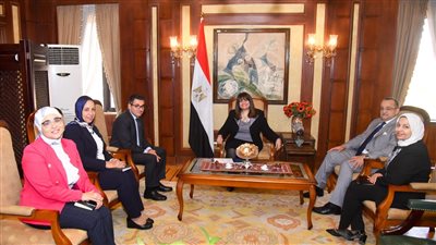 وزيرة الهجرة تستقبل سفير مصر الجديد في سيراليون لبحث التعاون في الملفات المشتركة