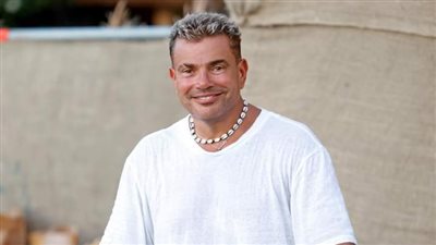 مستعدين.. عمرو دياب يحمس جمهوره لأقوى حفلاته في الكويت