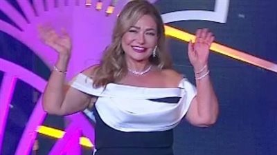 بجمبسوت طويل.. ليلى علوي تستعرض أناقتها في أحدث ظهور لها 