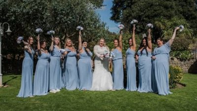 فرح دون عريس.. عروسة تُكمل زفافها وحيدة بعد هروب عريسها ليلة دخلتهما