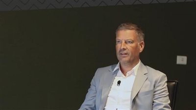 مفاجأة كبرى بشأن رحيل مارك كلاتنبيرج عن لجنة الحكام