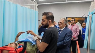 لفته إنسانية.. محافظ الدقهلية يقرر نقل مواطن من منزله إلى المستشفي 