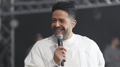 غدًا.. محمد حماقي يحيي حفلًا غنائيًا بجامعة مصر
