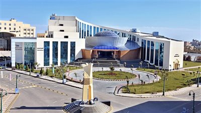 رئيس جامعة كفر الشيخ لـ الطلاب: التزموا بالأخلاق الجامعية (فيديو)