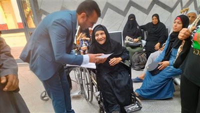 محافظ قنا يستقبل الفوج الأول من ذوى الاحتياجات الخاصة المستفيدين بالأطراف الصناعية 